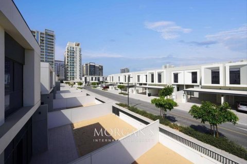 Řadový dům v Al Furjan, Dubai, SAE 4 ložnice, 335.9 m² Č.: 517502 - fotografie 19