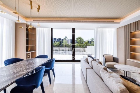 Вилла Джумейра, Дубай, БАӘ-да 4 жатын бөлмелер, 421 м² № 683008 - фото 2