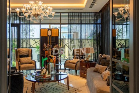Villa til salg i Jumeirah, Dubai, UAE 5 soveværelser, 695 kvm № 683009 - foto 9