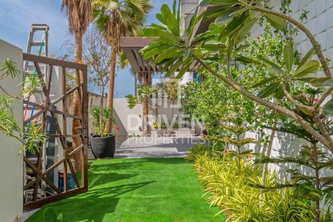 Villa til salg i Jumeirah, Dubai, UAE 5 soveværelser, 695 kvm № 683009 - foto 24