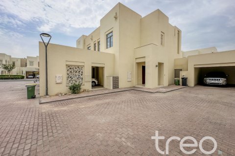 Villa sa Reem, Dubai, UAE 3 silid-tulugan, 213.21 sq.m. № 733728 - larawan 16