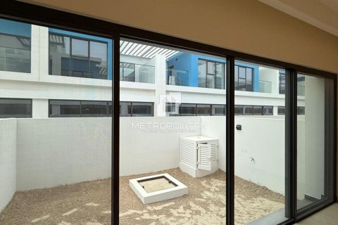 Řadový dům v Damac Lagoons, Dubai, SAE 4 ložnice, 144 m² Č.: 663826 - fotografie 8