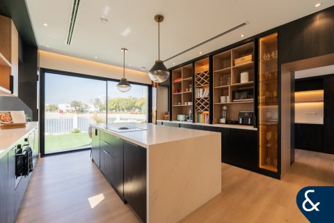 The Lakes, Dubai, संयुक्त अरब अमीरात में विला, 4 बेडरूम, 335 वर्ग मीटर, संख्या 698024 - फ़ोटो 9