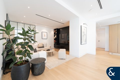 The Lakes, Dubai, संयुक्त अरब अमीरात में विला, 4 बेडरूम, 335 वर्ग मीटर, संख्या 698024 - फ़ोटो 8