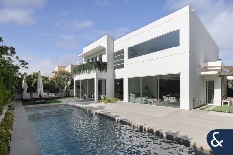 Arabian Ranches, Dubai, संयुक्त अरब अमीरात में विला, 5 बेडरूम, 511 वर्ग मीटर, संख्या 698028 - फ़ोटो 1