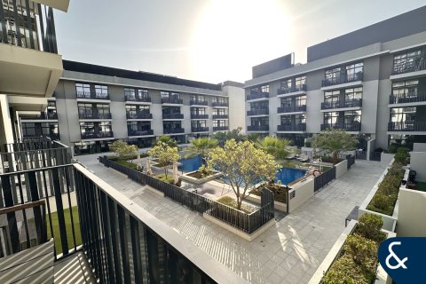 Купить квартиру в Джумейра Вилладж Серкл, Дубай, ОАЭ 1 спальня, 73м2, № 698027 - фото 1