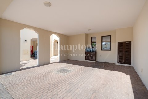 Városi lakóépület itt: Arabian Ranches, Dubai, EAE, 3 hálószoba, 200.29886800 m², azonosító: 720401 - fénykép 20