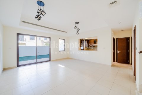 Városi lakóépület itt: Arabian Ranches, Dubai, EAE, 3 hálószoba, 200.29886800 m², azonosító: 720401 - fénykép 17