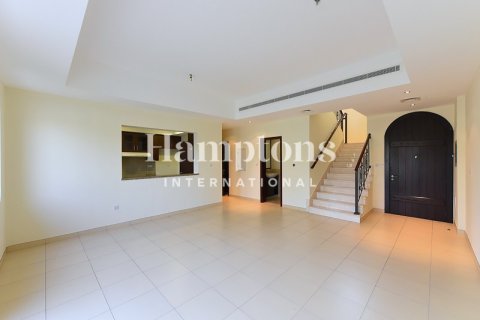 Üürile anda ridamaja asukohaga Arabian Ranches, Dubai, AÜE: 3 magamistoaga, 204.10789100 m² Nr 720399 - pilt 3