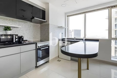 Apartmen di Business Bay, Dubai, UAE 2 bilik tidur, 136 meter persegi № 642601 - foto 17