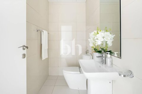Apartmen di Business Bay, Dubai, UAE 2 bilik tidur, 136 meter persegi № 642601 - foto 10
