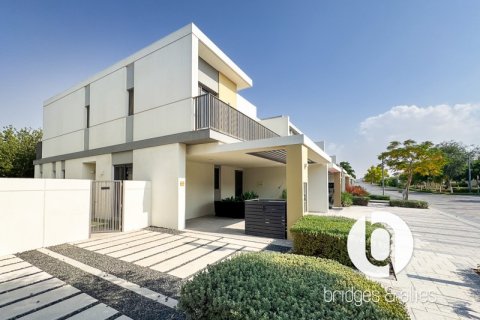 Villa itt: Tilal Al Ghaf, Dubai, EAE, 4 hálószoba, 221 m², azonosító: 752160