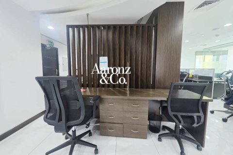 Birojs Business Bay, Dubaijā, AAE 213 m2 Nr. 752156 - attēls 10