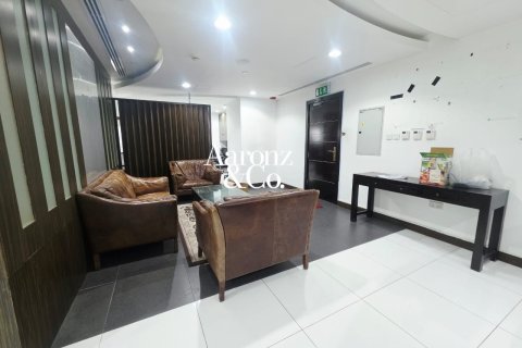 Bureau à Business Bay, Dubai, EAU: 213 m2 № 752156