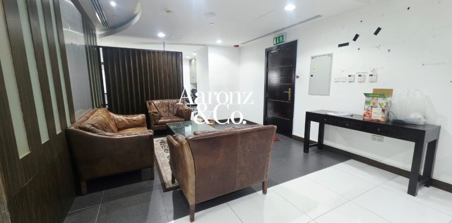 دفتر در Business Bay، Dubai ، امارات متحده عربی 213 متر مربع.  شماره 752156