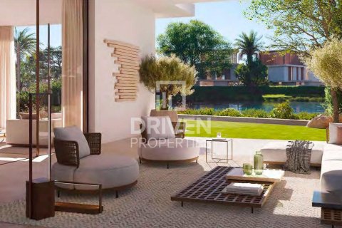 Villa sa Dubai, UAE 5 silid-tulugan, 651.53 sq.m. № 761650 - larawan 14