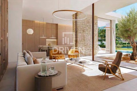 Villa sa Dubai, UAE 5 silid-tulugan, 651.53 sq.m. № 761650 - larawan 15