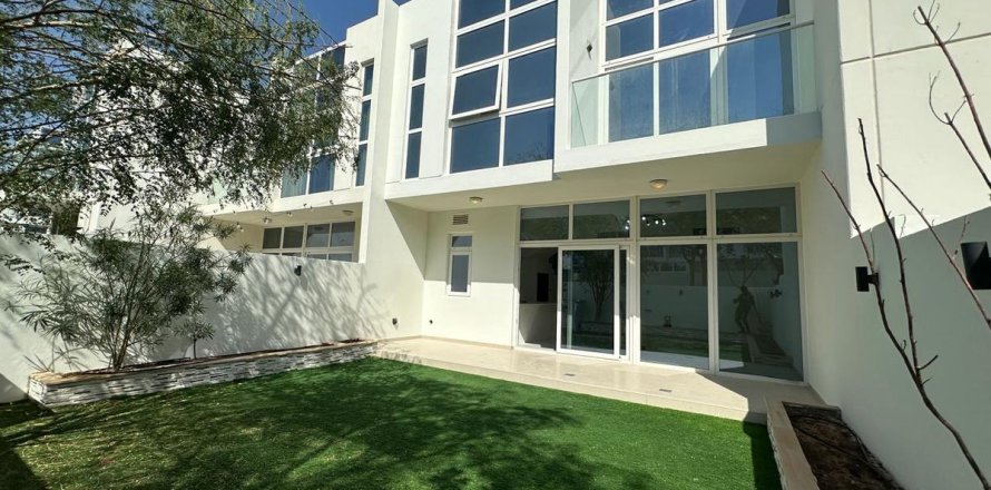 Kaupunkipientalo Dubai, Arabiemiraatit 4 makuuhuonetta, 174.8 m2 № 714438