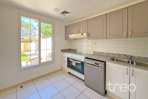 Villa te huur in The Springs, Dubai, VAE 2 slaapkamers, 270.25 vr.m., nr 733780 - foto 6