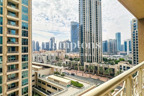 Apartemen di Downtown Dubai (Downtown Burj Dubai), UEA 1 kamar tidur, 79.31036207 m2 nomor 701853 - foto 3