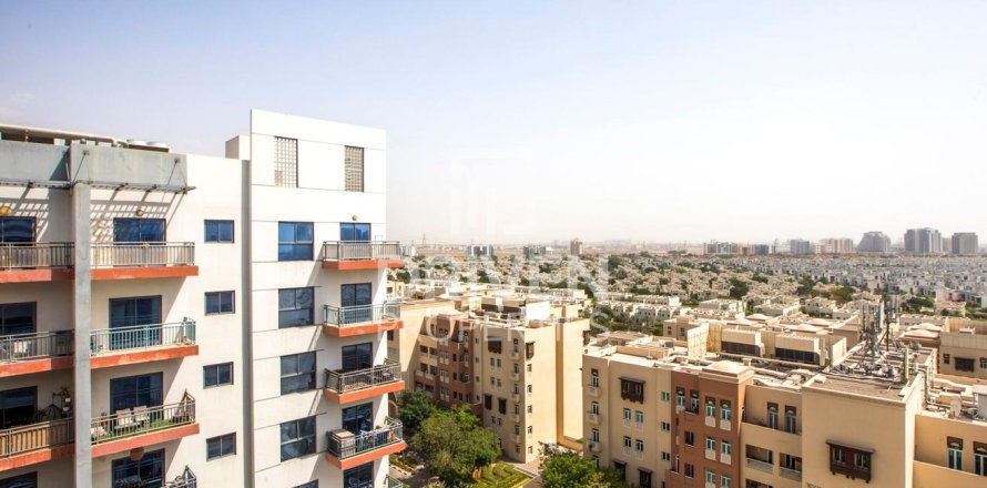 Apartment in Al Furjan, Dubai, UAE 2 bedrooms, 138 sq.m. № 654760