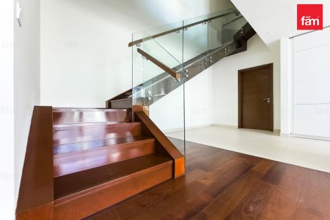 Al Wasl、Dubai、UAE にあるマンション販売中 4ベッドルーム、272.7 m2、No687614 - 写真 7