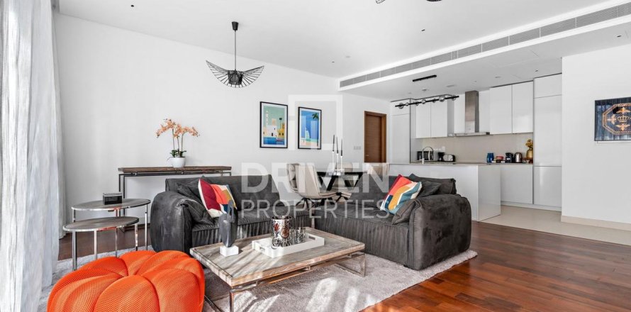 Leilighet i City Walk, Dubai, Emiratene 2 soverom, 160 kvm nr. 654950