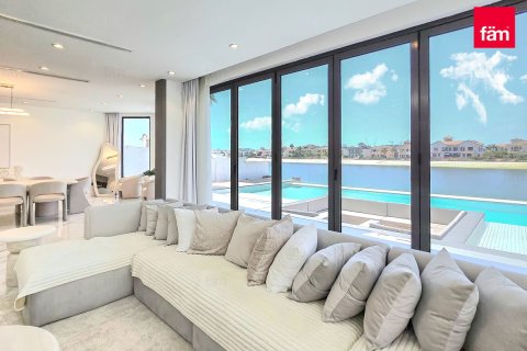 Villa i Palm Jumeirah, Dubai, UAE 6 soveværelser, 622.4 kvm № 705877