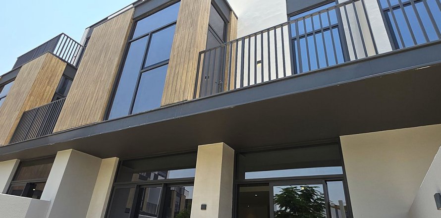 Kuća u nizu u gradu Dubai, UAE 3 spavaće sobe, 171.2 m2 Br. 686078