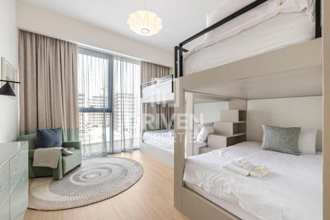 Apartament de închiriat în Al Wasl, Dubai, EAU 3 dormitoare, 187 mp.  №684493 - poză 10