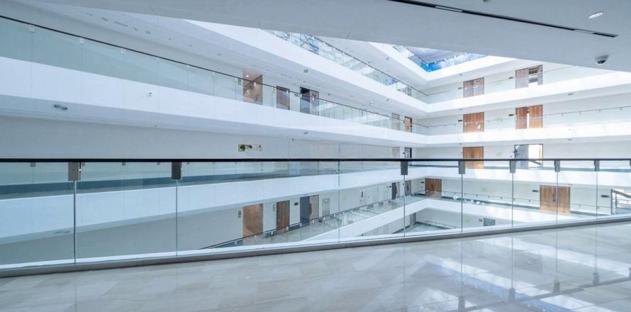 Pood asukohaga Bur Dubai, AÜE: 728.5 m² Nr 699049