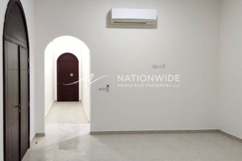 Villa til salgs i Abu Dhabi, Emiratene 4 soverom, 580 kvm Nr. 650513 - Foto 4