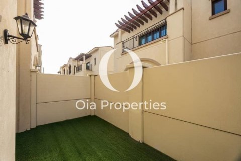 Vila di Abu Dhabi, UAE 3 bilik tidur, 198 meter persegi № 644643 - foto 5