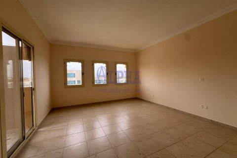 Huvila Al Hamra Village, Ras Al Khaimah, Arabiemiraatit 5 makuuhuonetta, 464.5 m2 № 679556 - kuva 18