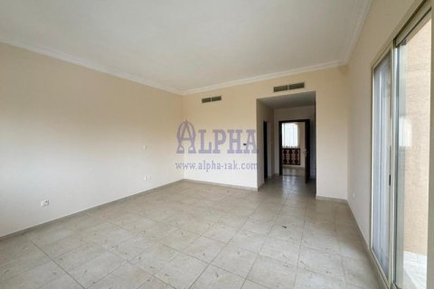 Huvila Al Hamra Village, Ras Al Khaimah, Arabiemiraatit 5 makuuhuonetta, 464.5 m2 № 679556 - kuva 7