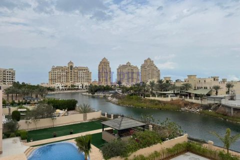 Huvila Al Hamra Village, Ras Al Khaimah, Arabiemiraatit 5 makuuhuonetta, 464.5 m2 № 679556 - kuva 2
