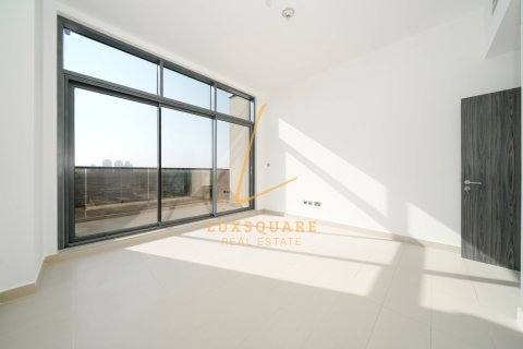 Apartman u gradu Motor City, Dubai, UAE 3 spavaće sobe, 194 m2 Br. 679557 - Slika 3