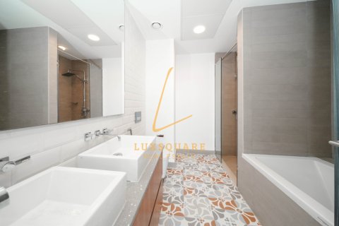 Apartman u gradu Motor City, Dubai, UAE 3 spavaće sobe, 194 m2 Br. 679557 - Slika 27