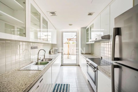 Városi lakóépület itt: Mudon, Dubai, EAE, 4 hálószoba, 187 m², azonosító: 684357 - fénykép 16