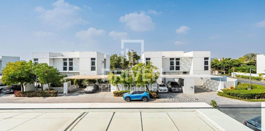 Városi lakóépület itt: Mudon, Dubai, EAE, 4 hálószoba, 187 m², azonosító: 684357