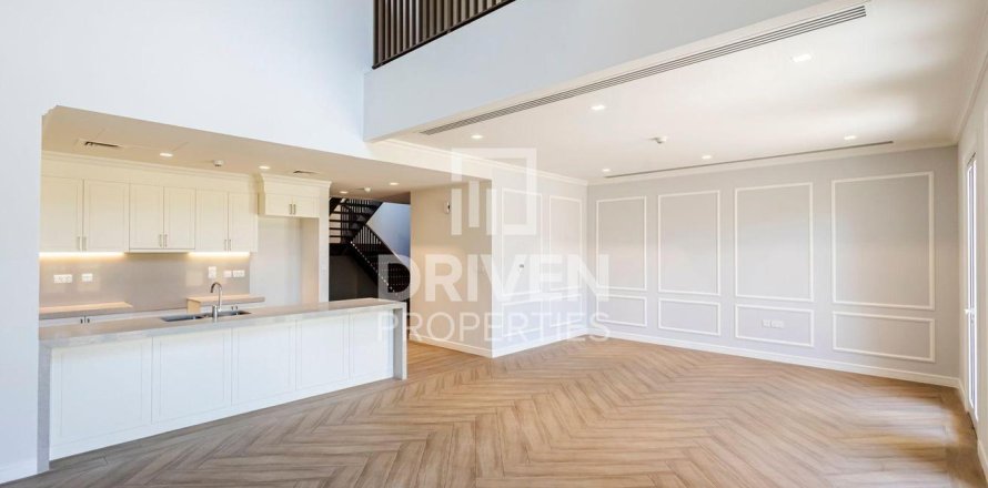 Vila v Jumeirah, Dubai, SAE 3 ložnice, 344 m² Č.: 684359