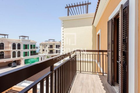 Vila v Jumeirah, Dubai, SAE 3 ložnice, 344 m² Č.: 684359 - fotografie 17