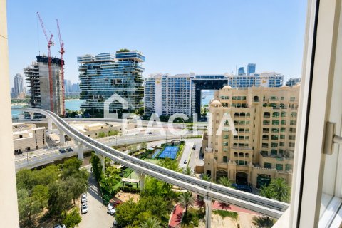 Apartment til salg i Palm Jumeirah, Dubai, UAE 2 soveværelser, 144 kvm № 719197 - foto 9