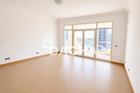 Apartment til salg i Palm Jumeirah, Dubai, UAE 2 soveværelser, 144 kvm № 719197 - foto 8
