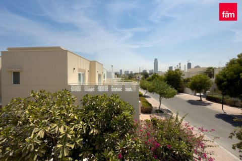 Villa in Dubai, UAE 3 bedrooms, 527.2 sq.m. № 764109 - photo 28