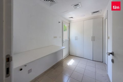 Villa in Dubai, UAE 3 bedrooms, 527.2 sq.m. № 764109 - photo 18