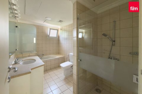 Villa in Dubai, UAE 3 bedrooms, 527.2 sq.m. № 764109 - photo 22