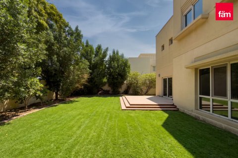 Villa in Dubai, UAE 3 bedrooms, 527.2 sq.m. № 764109 - photo 27