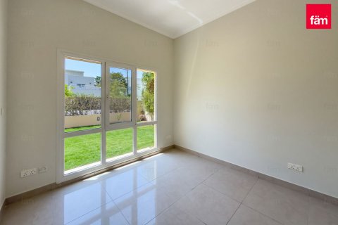 Villa in Dubai, UAE 3 bedrooms, 527.2 sq.m. № 764109 - photo 9