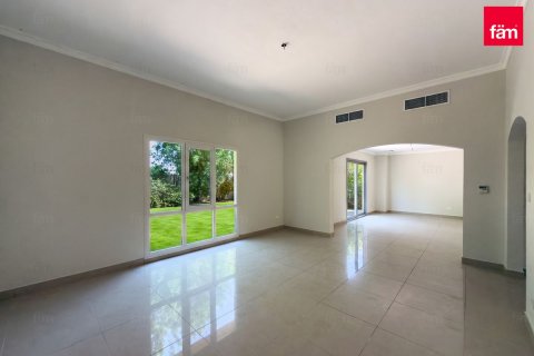 Villa in Dubai, UAE 3 bedrooms, 527.2 sq.m. № 764109 - photo 3